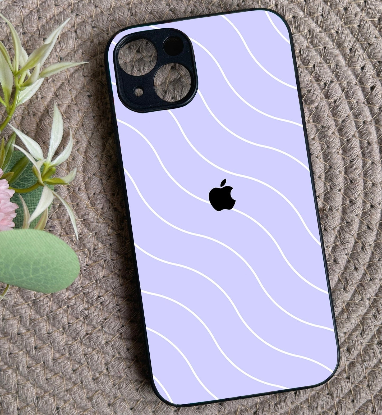 Lavender Curvio Metal Back Case for Apple Iphone 15