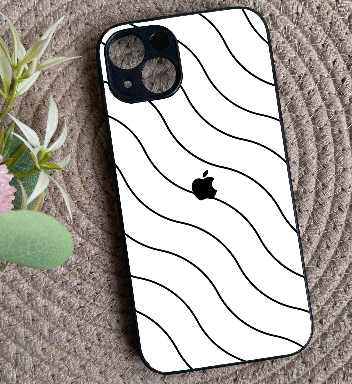 White Curvio Metal Back Case for Apple Iphone 13